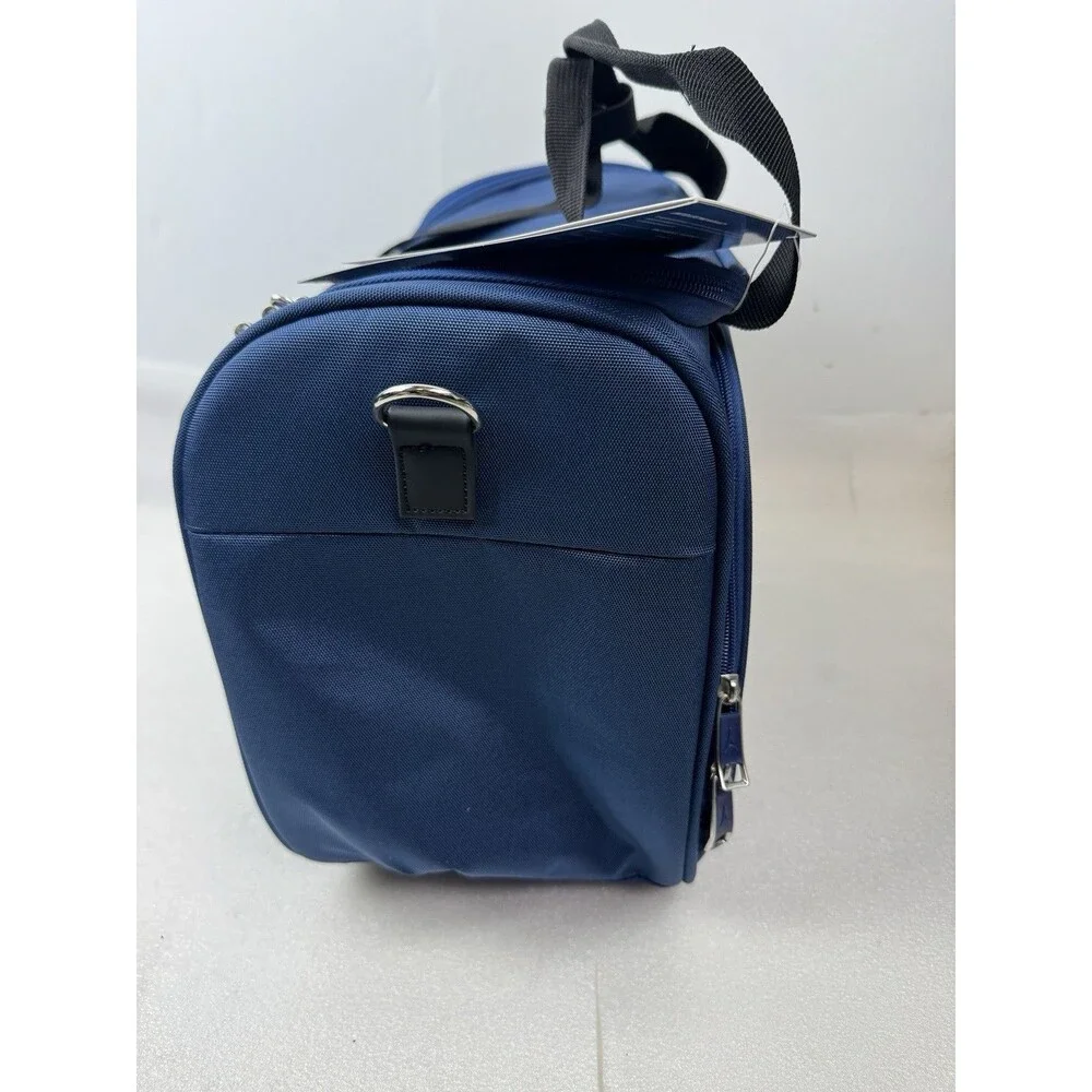 Travelpro WalkAbout 7 18
